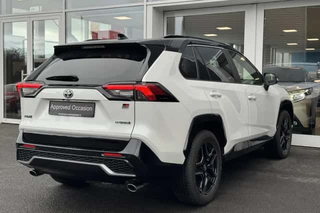 Toyota RAV4 (2024) thumbnail 7
