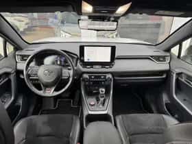 Toyota RAV4 (2024) thumbnail 8