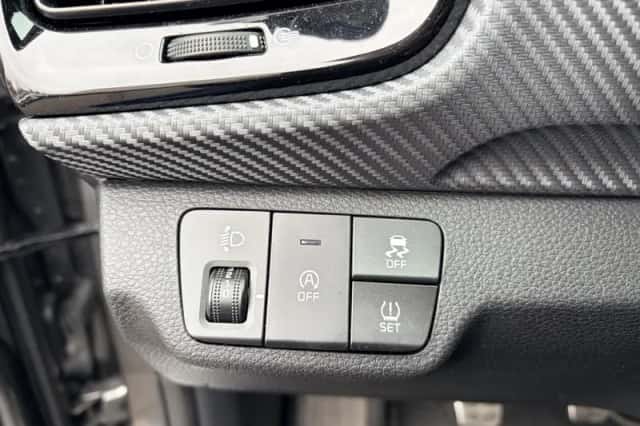 Kia Stonic (2025) thumbnail 15