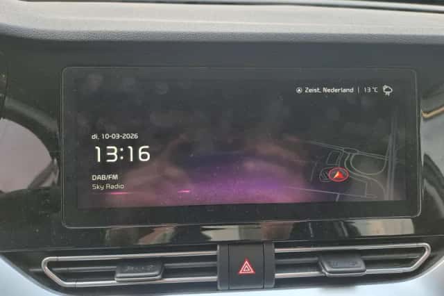 Kia Niro (2019) thumbnail 15