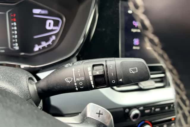 Kia Niro (2022) thumbnail 13
