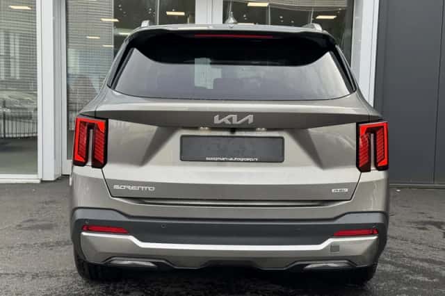 Kia Sorento (2026) thumbnail 5