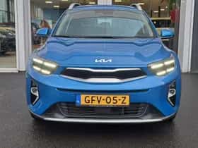 Kia Stonic (2024) thumbnail 3