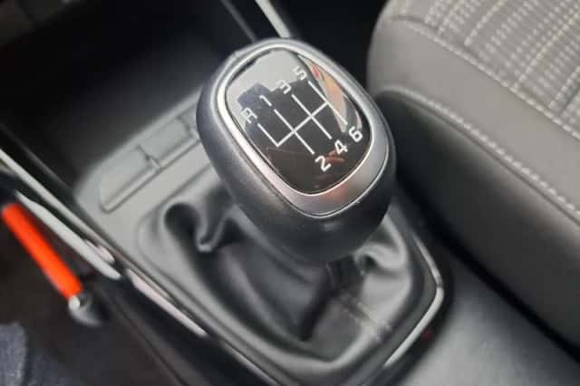 Kia Stonic (2024) thumbnail 21