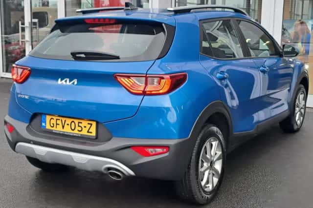 Kia Stonic (2024) thumbnail 5