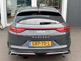 Kia Proceed (2024) thumbnail 9