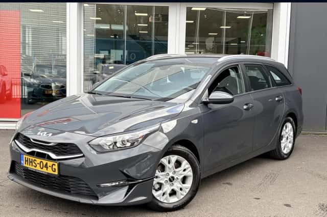 Kia Ceed Sportswagon (2025) thumbnail 1