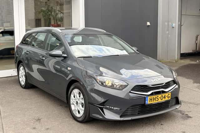 Kia Ceed Sportswagon (2025) thumbnail 2