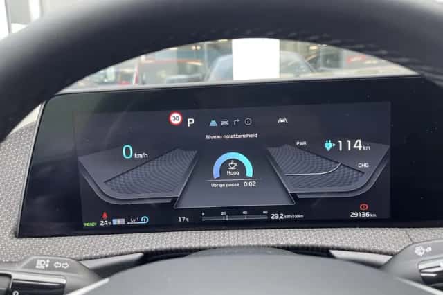 Kia EV6 (2024) thumbnail 13