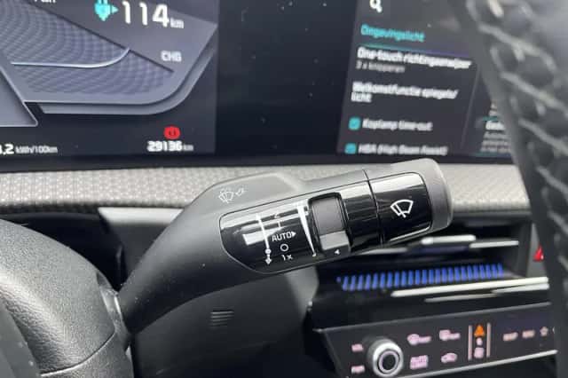 Kia EV6 (2024) thumbnail 17