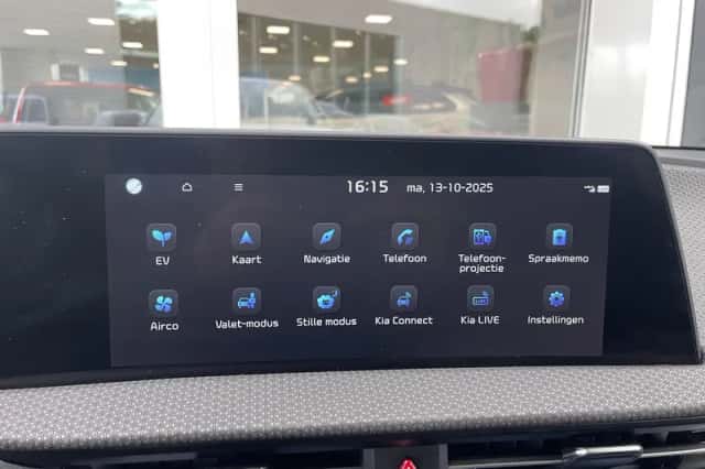 Kia EV6 (2024) thumbnail 23