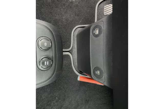Kia EV6 (2024) thumbnail 26