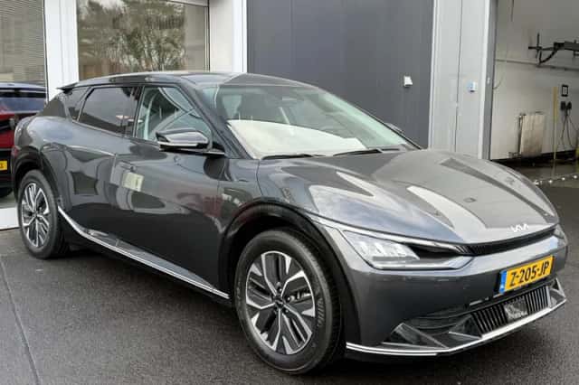 Kia EV6 (2024) thumbnail 4