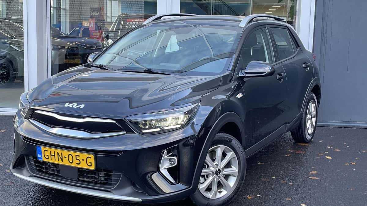 Kia Stonic (2024) — foto 1