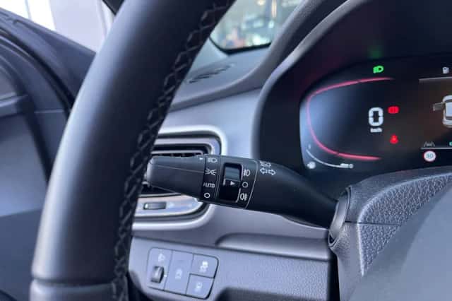 Kia Stonic (2024) thumbnail 17