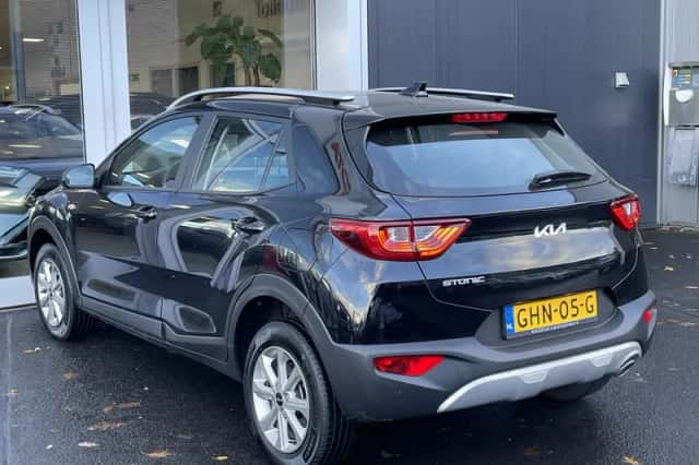 Kia Stonic (2024) thumbnail 6
