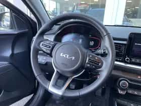 Kia Stonic (2024) thumbnail 9