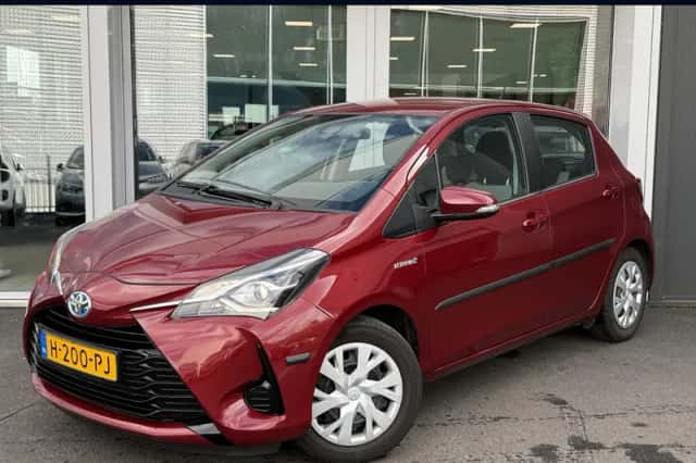 Toyota Yaris (2020) thumbnail 1