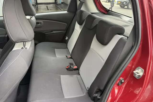 Toyota Yaris (2020) thumbnail 15