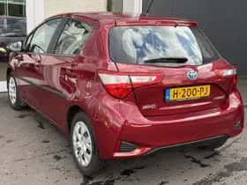 Toyota Yaris (2020) thumbnail 5