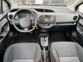 Toyota Yaris (2020) thumbnail 8