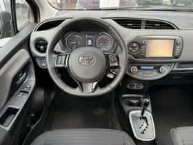 Toyota Yaris (2020) thumbnail 9