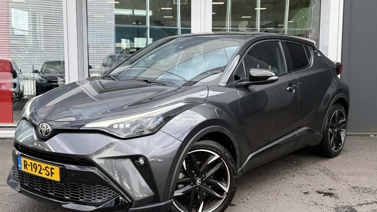 Toyota C-HR (2022) — foto 1