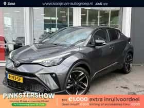 Toyota C-HR (2022) thumbnail 1