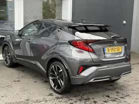 Toyota C-HR (2022) thumbnail 5