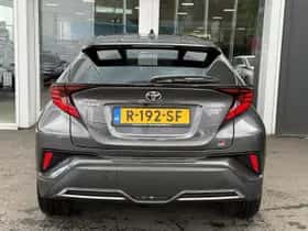 Toyota C-HR (2022) thumbnail 6