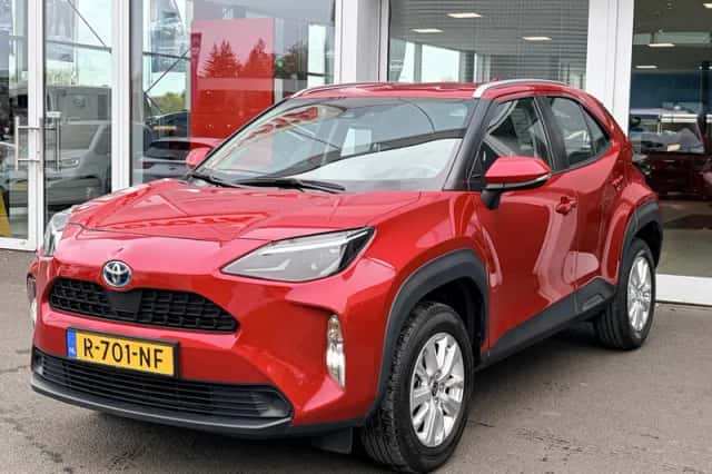 Toyota Yaris Cross (2022) thumbnail 3