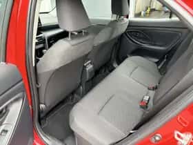 Toyota Yaris Cross (2022) thumbnail 23