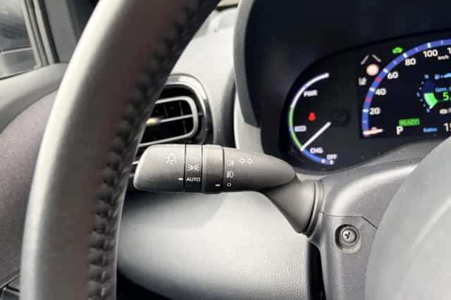 Toyota Yaris Cross (2023) thumbnail 18