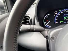 Toyota Yaris Cross (2023) thumbnail 18