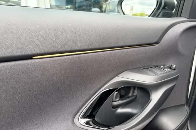 Toyota Yaris Cross (2023) thumbnail 23