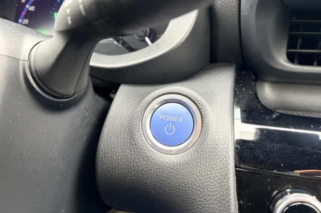 Toyota Yaris Cross (2023) thumbnail 24