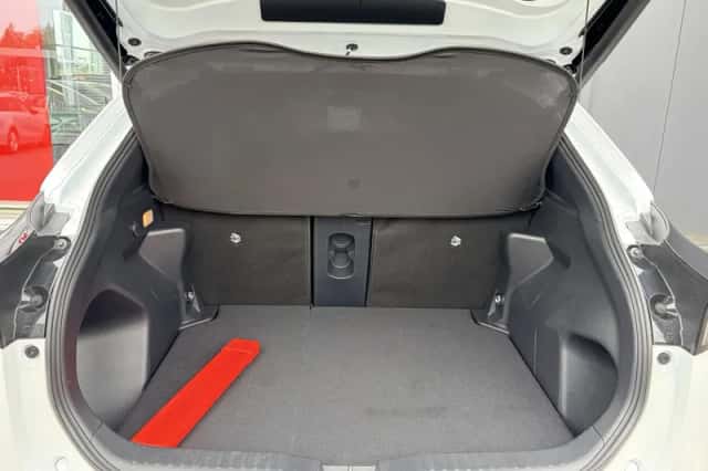 Toyota Yaris Cross (2023) thumbnail 34