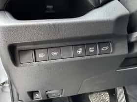 Toyota RAV4 (2024) thumbnail 25