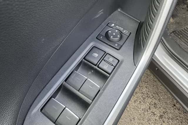 Toyota RAV4 (2024) thumbnail 26