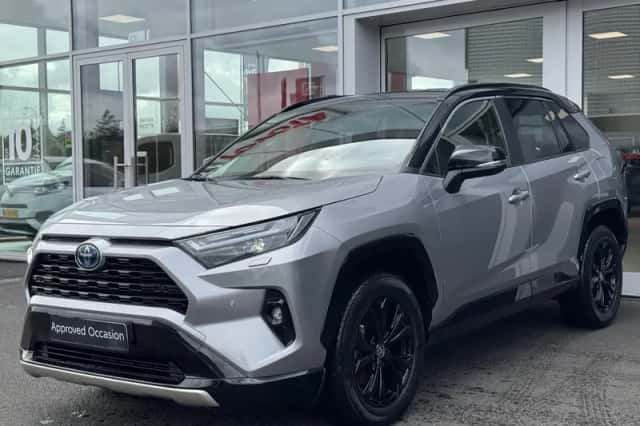 Toyota RAV4 (2024) thumbnail 4