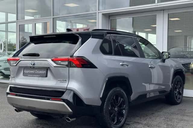 Toyota RAV4 (2024) thumbnail 8