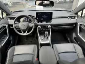 Toyota RAV4 (2024) thumbnail 9
