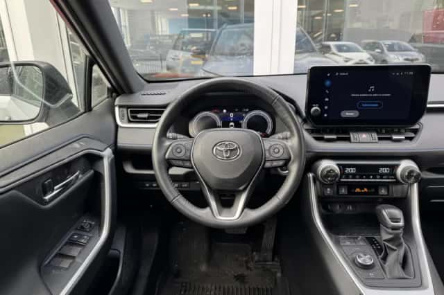 Toyota RAV4 (2024) thumbnail 10