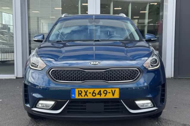 Kia Niro (2018) thumbnail 2