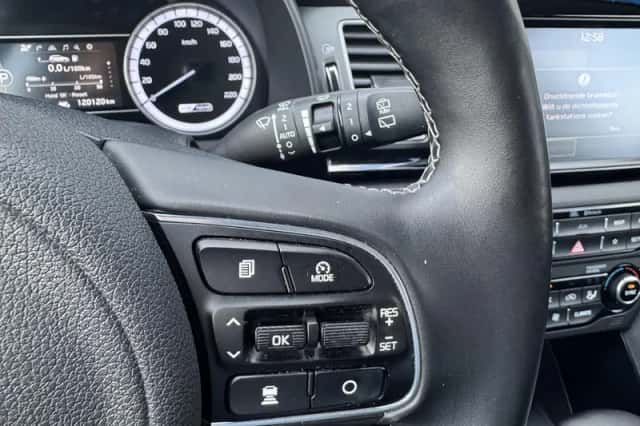 Kia Niro (2018) thumbnail 12