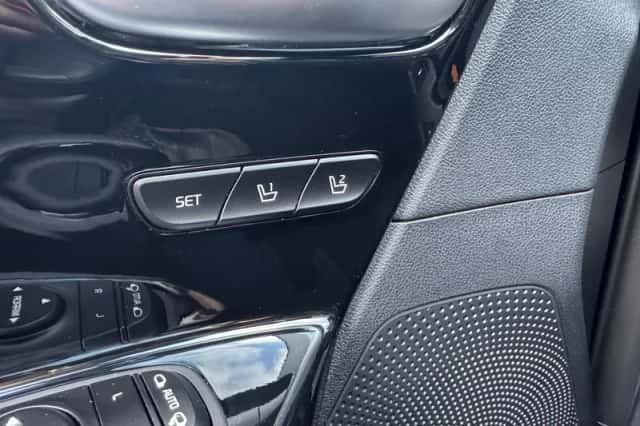 Kia Niro (2018) thumbnail 19