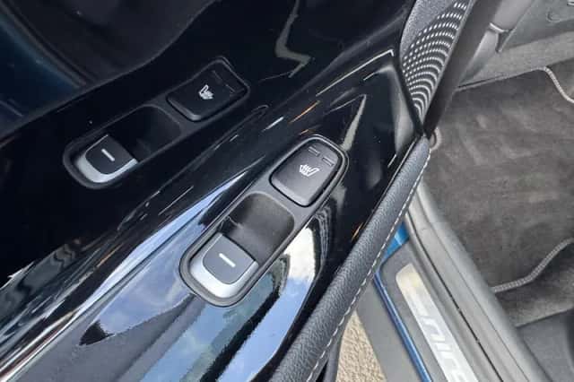 Kia Niro (2018) thumbnail 25