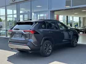 Toyota RAV4 (2024) thumbnail 2