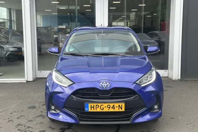 Toyota Yaris (2025) thumbnail 2