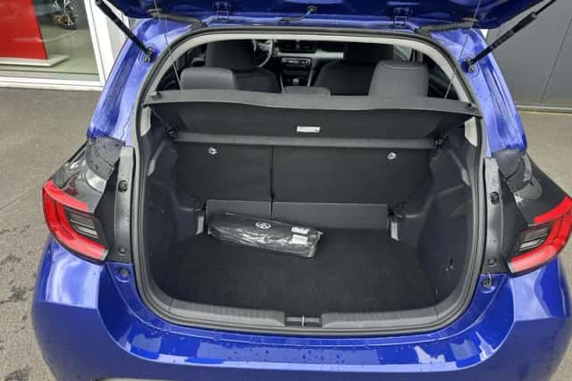 Toyota Yaris (2025) thumbnail 11